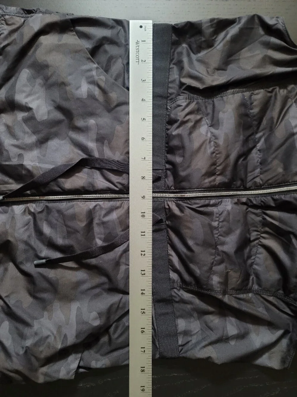 Lululemon Spring Fling puffer vest